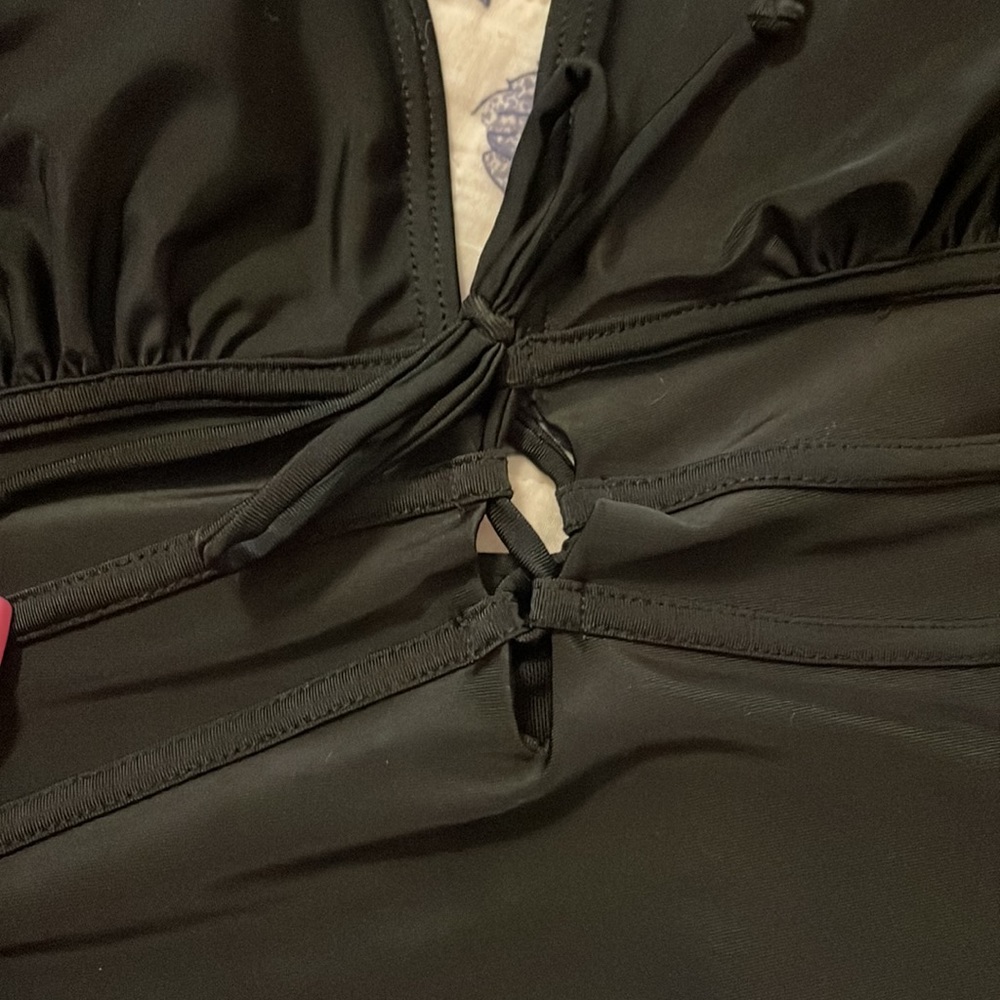 Black Swimsuit - Picture 3 of 5